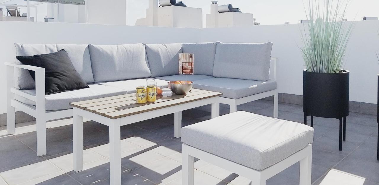 Modern Townhouse In Torrevieja, Costa Blanca Lägenhet Exteriör bild