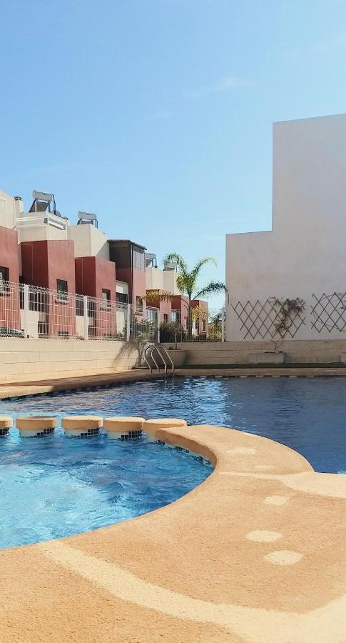 Modern Townhouse In Torrevieja, Costa Blanca Lägenhet Exteriör bild